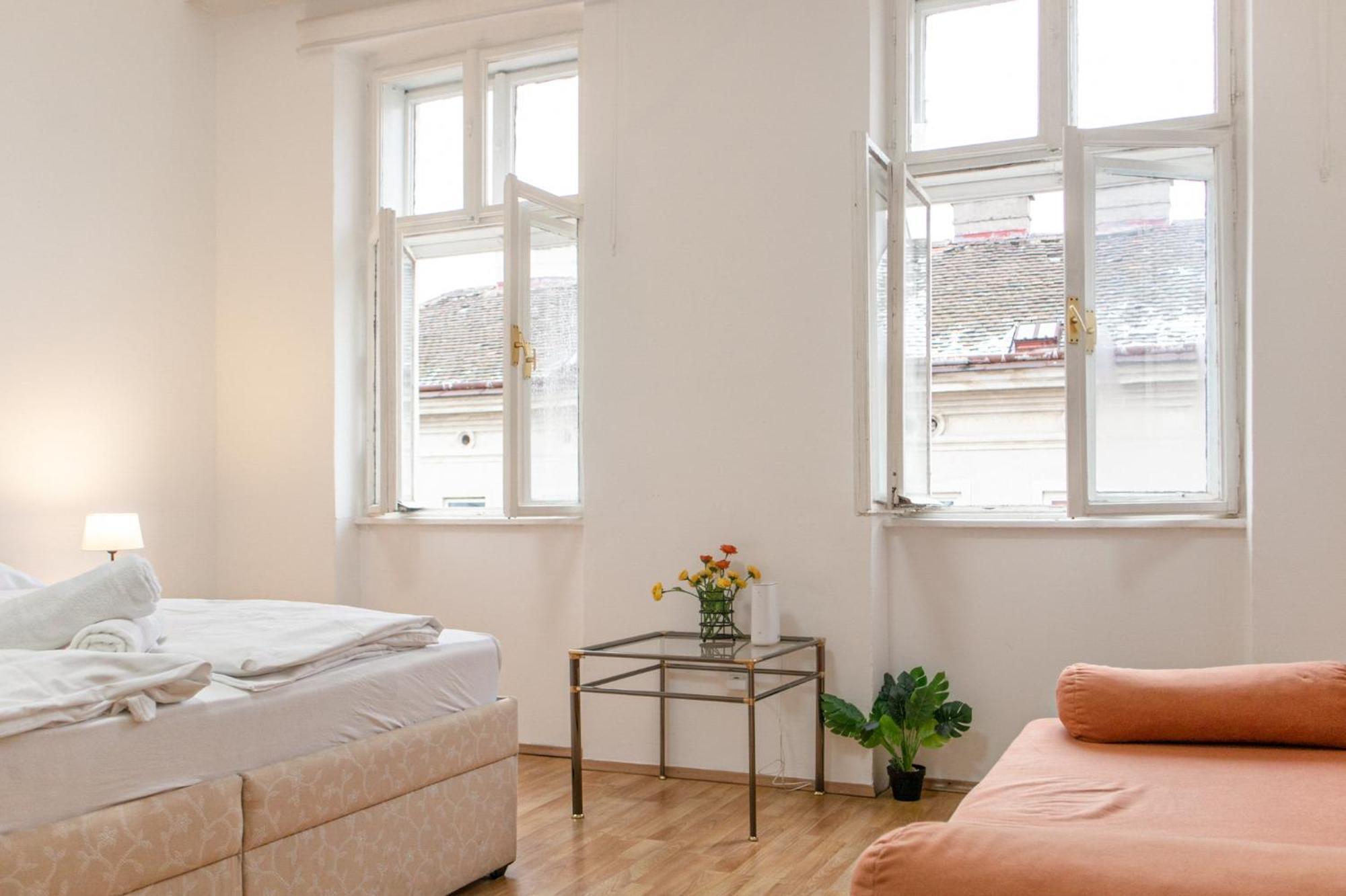 Budget City Stay - Near Wiener Stadthalle Ideal For Longstays 外观 照片