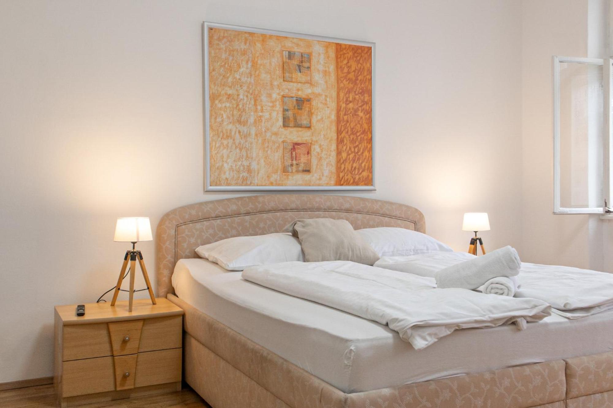 Budget City Stay - Near Wiener Stadthalle Ideal For Longstays 外观 照片