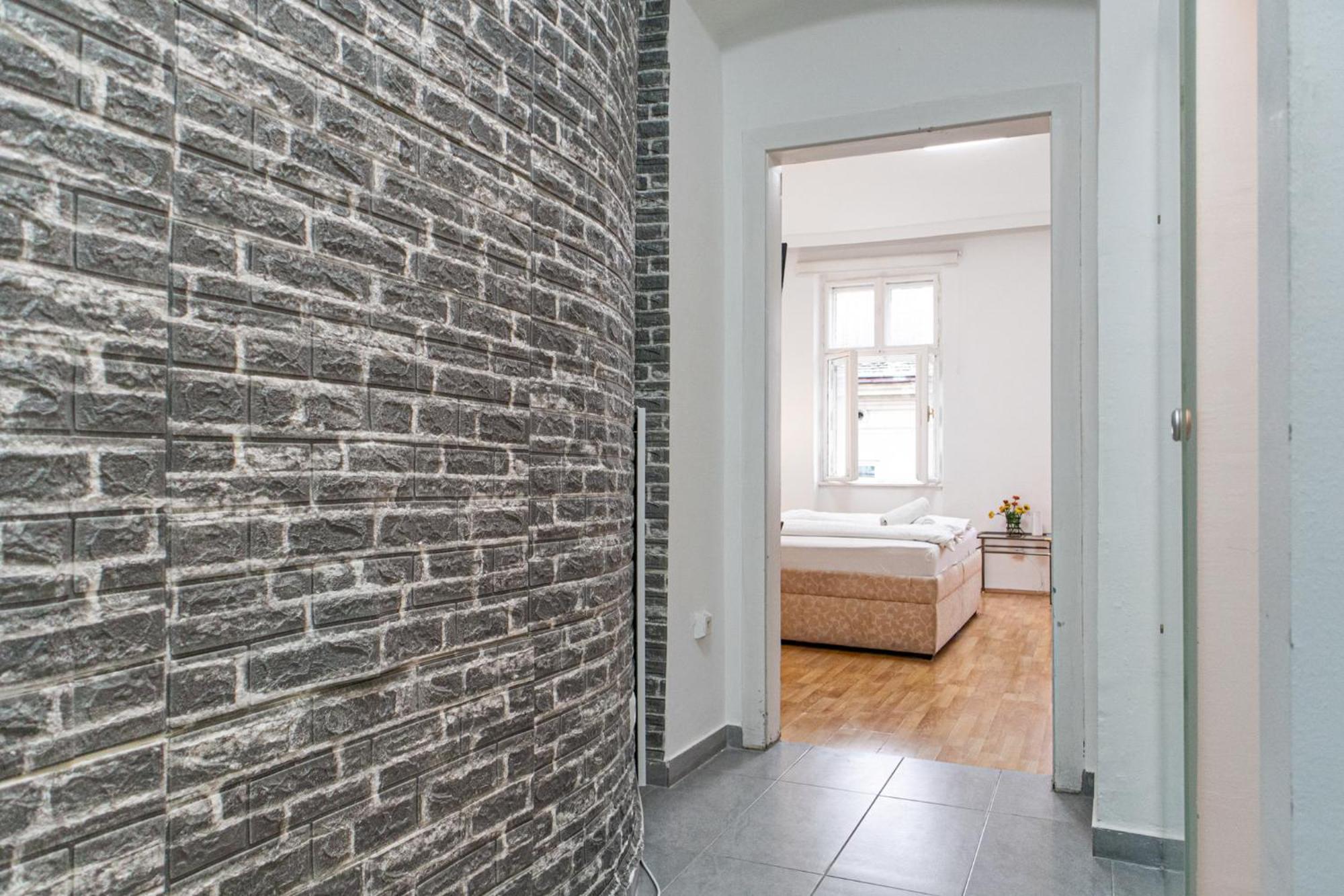 Budget City Stay - Near Wiener Stadthalle Ideal For Longstays 外观 照片