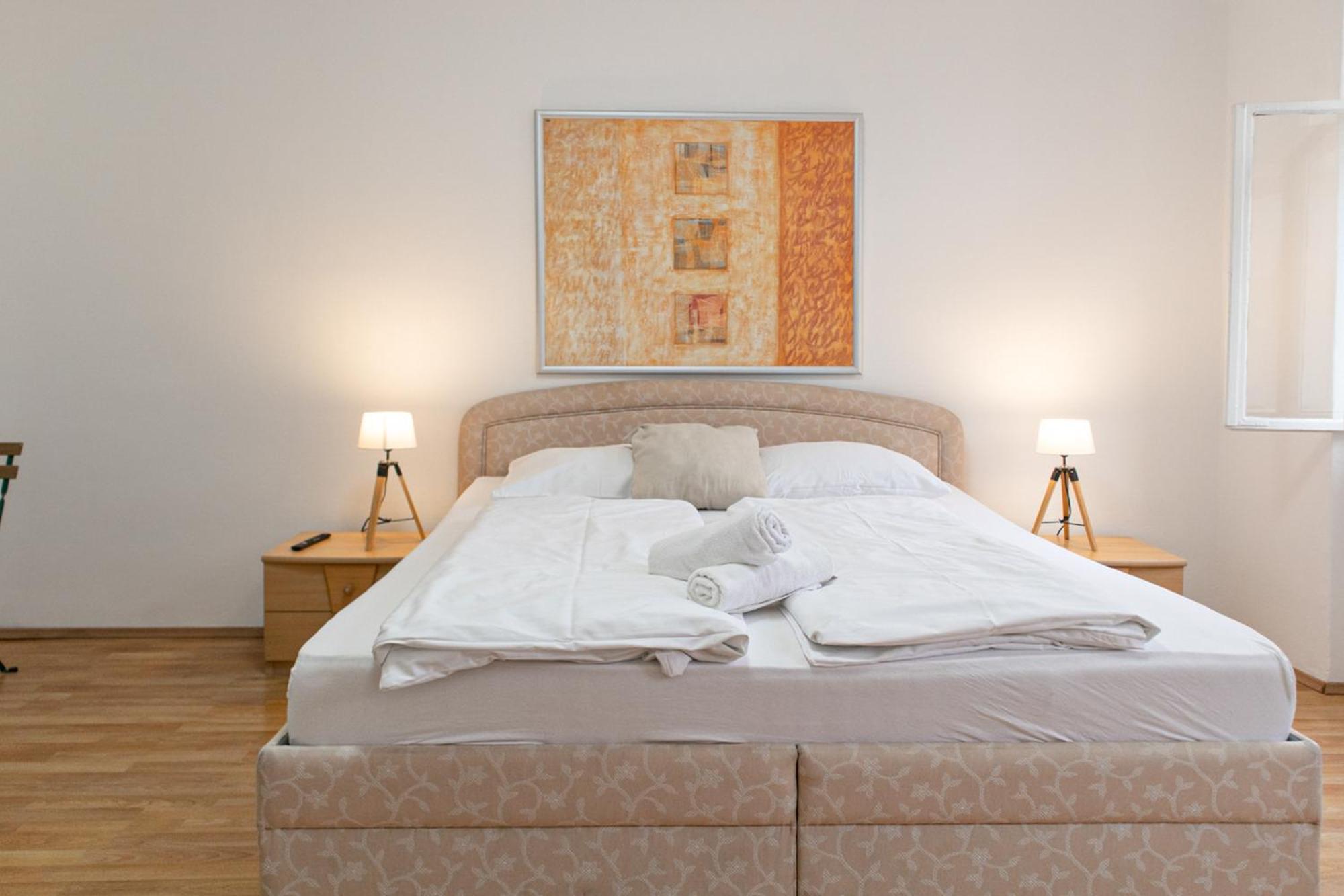 Budget City Stay - Near Wiener Stadthalle Ideal For Longstays 外观 照片